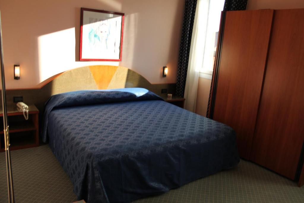 Hotel Rosa Abano Terme Cameră foto